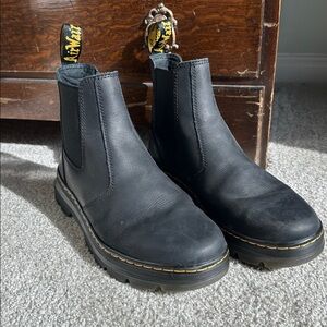 Dr. Martens Embury Chelsea Boot EUC